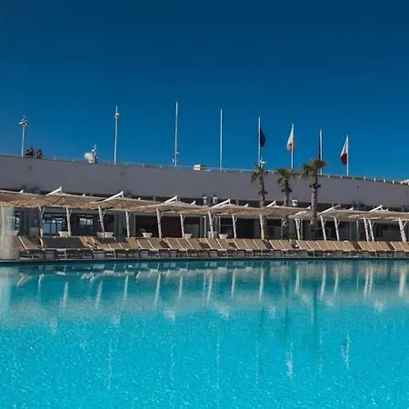 Apartment Beautiful 2br Penthouse With Private Terrace & Bbq By 360 Estates St. Paul's Bay