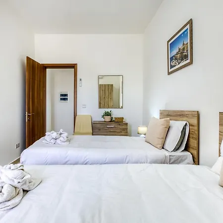 Appartement Beautiful 2br Penthouse With Private Terrace & Bbq By 360 Estates San Pawl il-Baħar