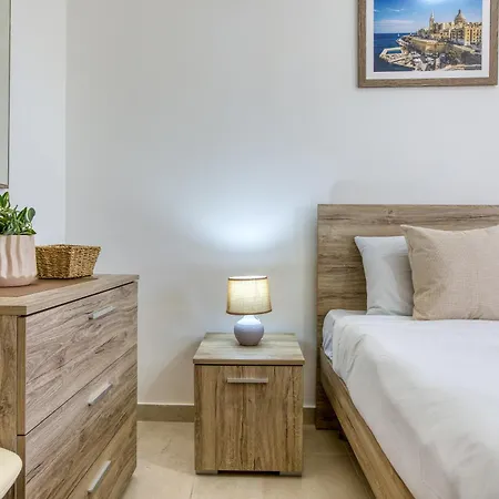 Beautiful 2br Penthouse With Private Terrace & Bbq By 360 Estates Lägenhet St. Paul's Bay